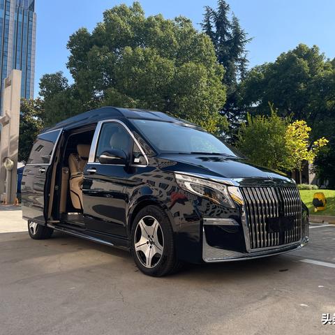 奔馳威霆最新款深度解析