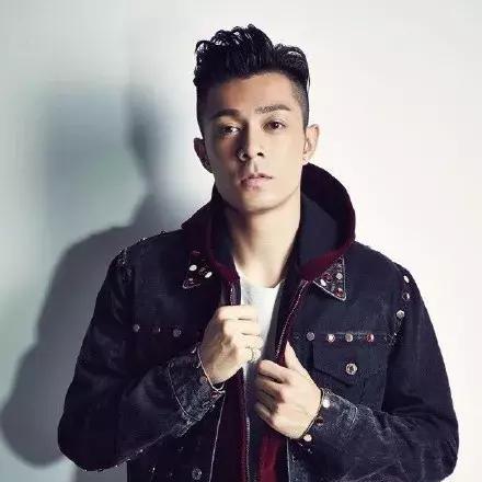 周柏豪最新發(fā)型，潮流引領(lǐng)新風(fēng)尚