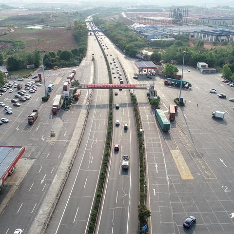 成南高速最新交通事故報(bào)道