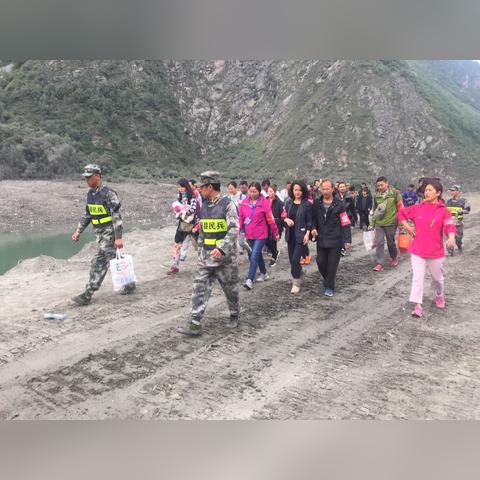 四川山體垮塌實時報道，最新消息匯總